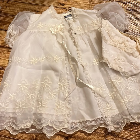 👶🏼 🙏🏻 👶🏼• By Phyllis Baby Wear • 🙏🏻👶🏼🙏🏻 - Picture 2 of 14